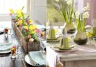 5 flori ideale pentru decorul mesei de Paște