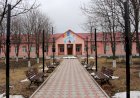 Casa unui boier acum e o şcoală frumoasă