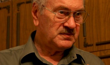 OMUL  UNIRII