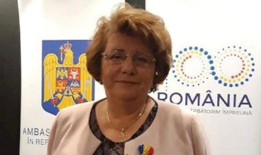 Profesoara care dăruiește limba română