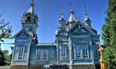 LARGA ÎN LARG(O)UL ISTORIEI