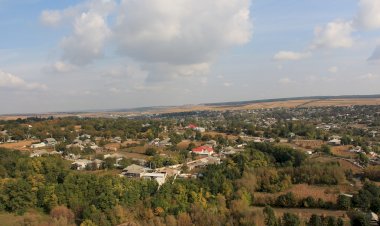 Trinca: frumuseţea locurilor şi lecţia Stroescu