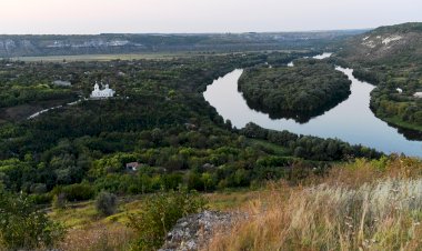 Extrema nordică a republicii: Naslavcea