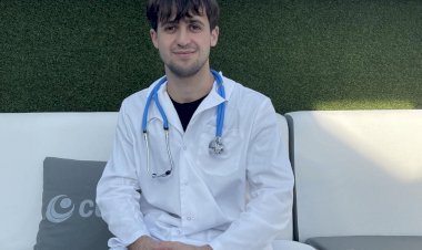 Prin teorie, practică și rugăciune medicii devin mai buni