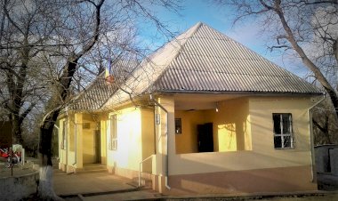 O școală rămasă în amintirea locuitorilor satului Cupcui 