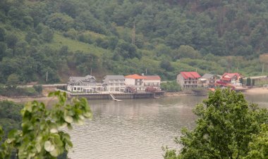 Eșelnița - „Perla Dunării montane” (II)