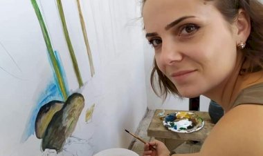 Copii interesați de arta tradițională