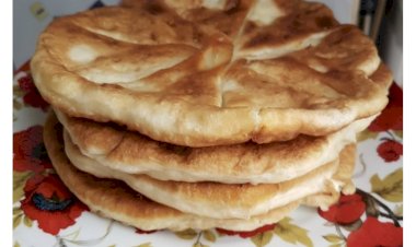 La plăcinte, înainte!