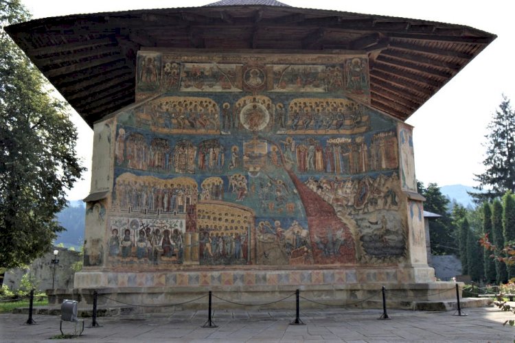 Mânăstirea Voroneț – „Capela Sixtină a Răsăritului”