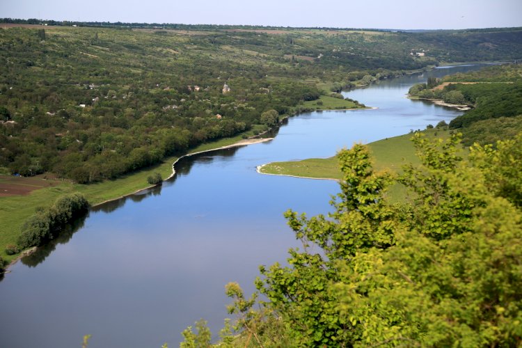 Nistrul riscă să ajungă un canal înnămolit