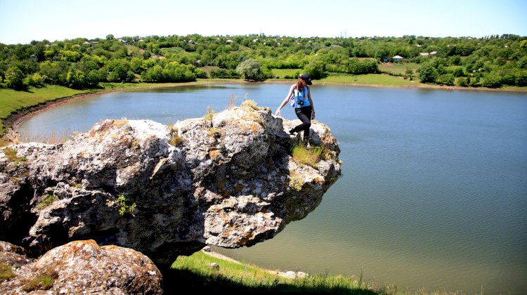 Îmbrăţişând vântul şi gândul la Văratic