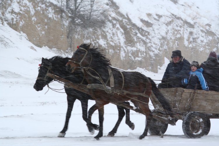 Bunica știa să cheme ninsorile