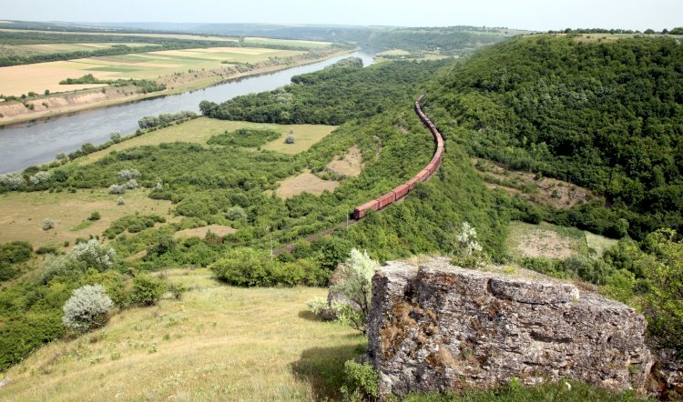 Moldova: când o s-o cunoaștem, când o s-o iubim?