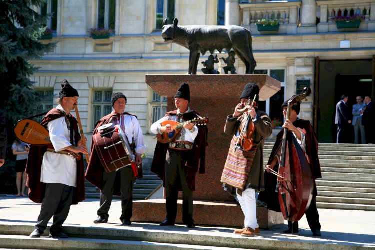 Din zestrea neamului citire...