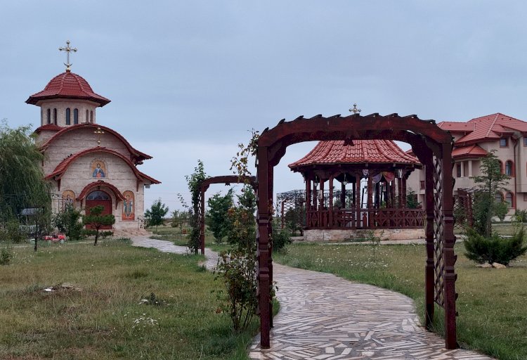 Poarta Albă – poartă spre mântuire a neamului românesc