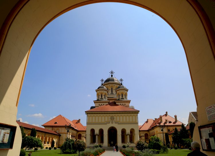MAREA UNIRE – OPERA SUPREMĂ A POPORULUI ROMÂN
